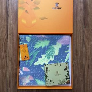 Wensli Chinese Silk Scarf NEW 21”x21”